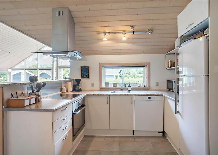 M197-vaeggerlose-musestien-6 Bøtø By