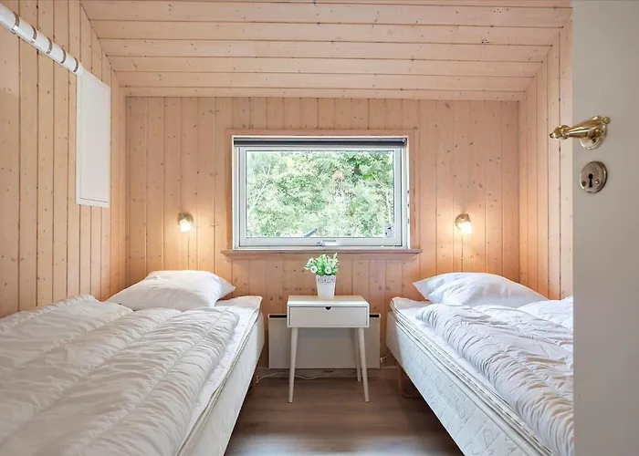 M197-vaeggerlose-musestien-6 * Bøtø By